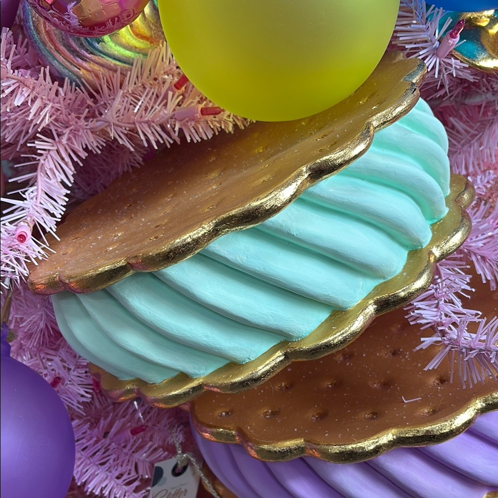 Glitterville Mint and Gold ice cream sandwich tabletop/ornament